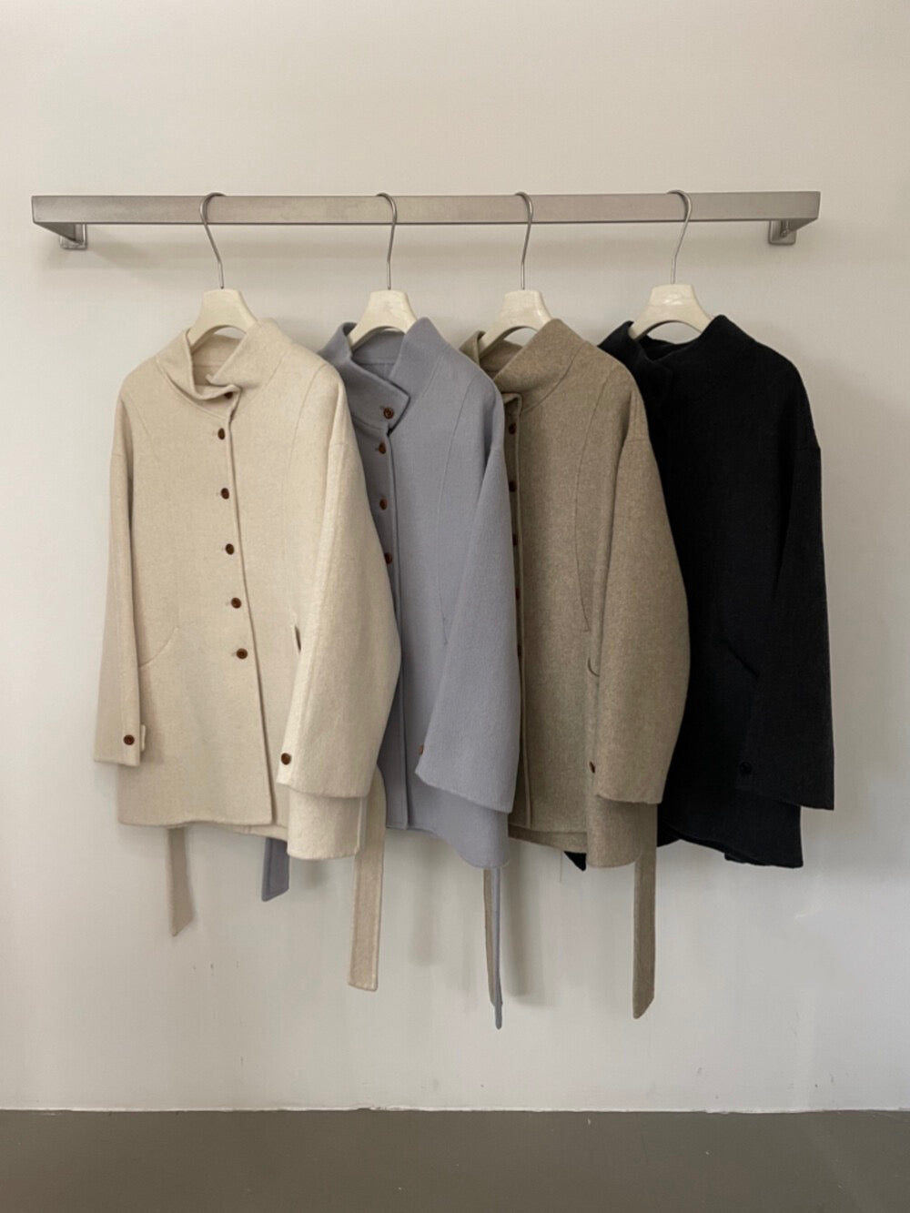 // 100%羊毛小立領排扣連腰帶雙面手工外套