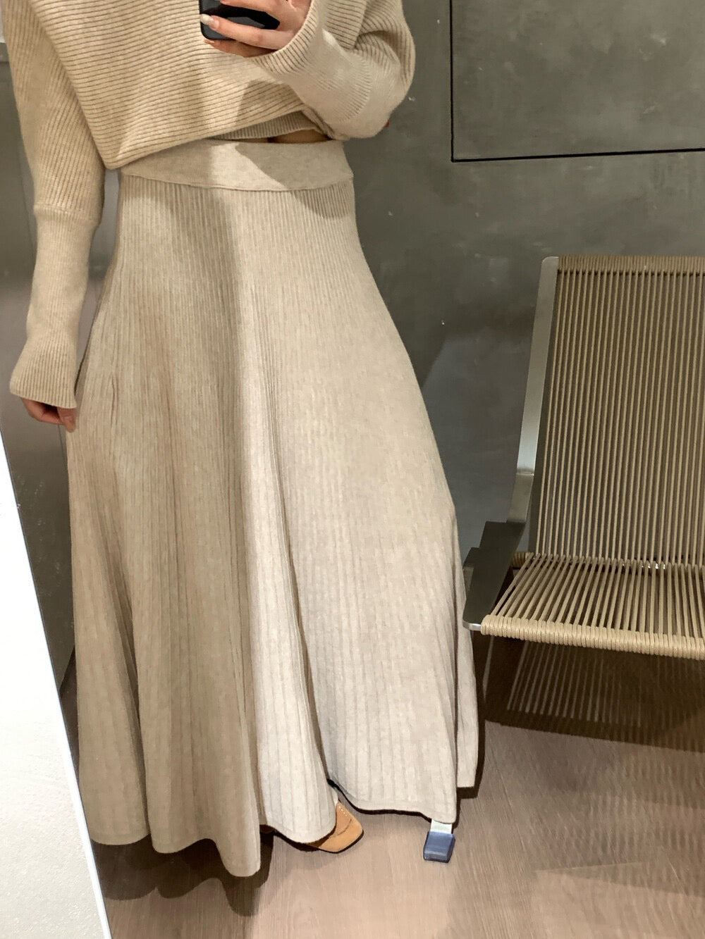 // 可前後穿小半領毛衣+褶褶針織裙套裝