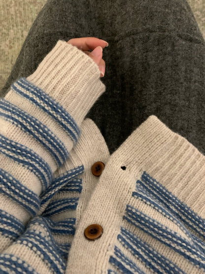 // 100%羊毛立體鈎線半間CD