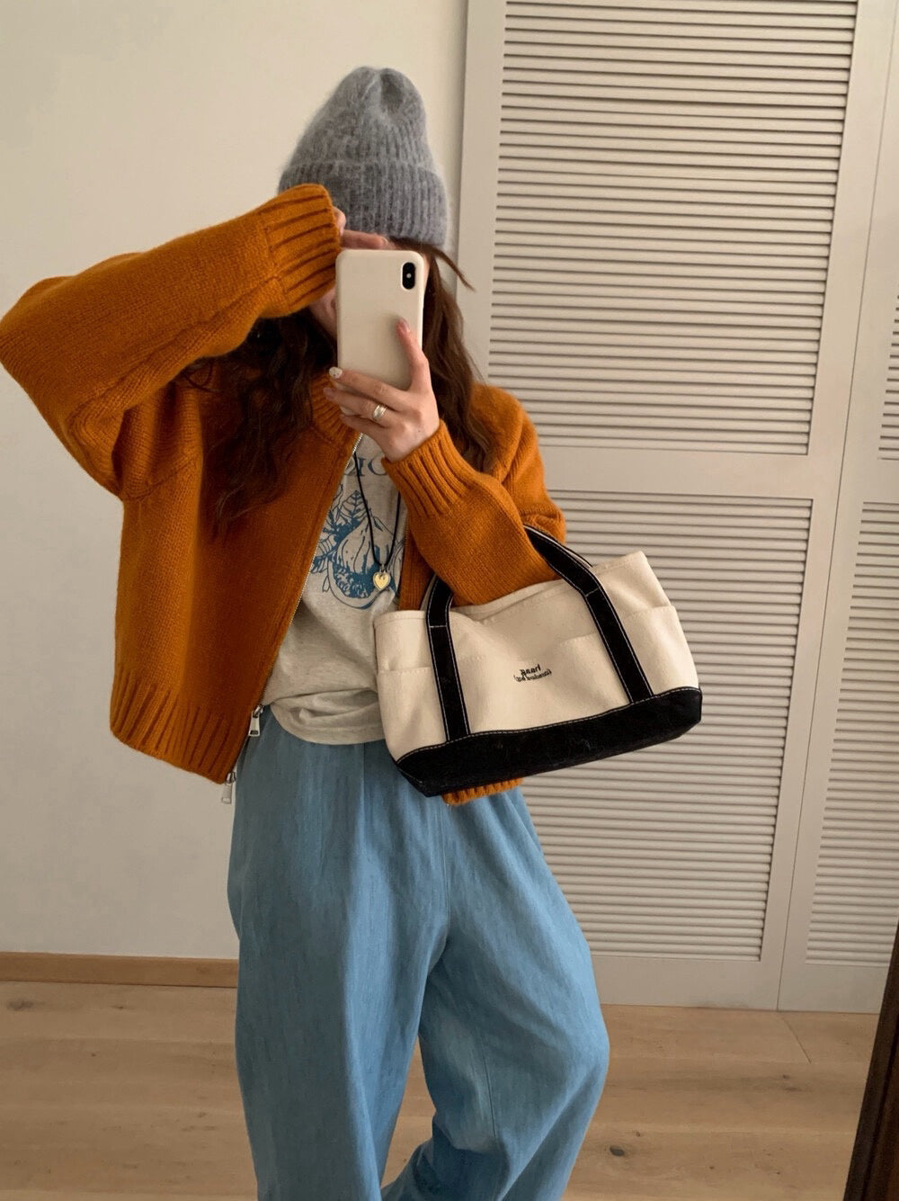 // 檔口爆款10色落肩拉鍊圓領CD