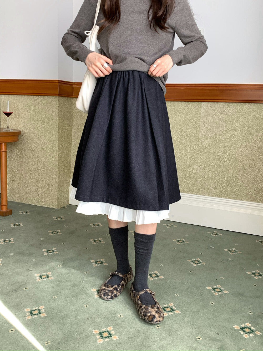 // 裙頭位超美拼接百褶腳50%羊毛中裙