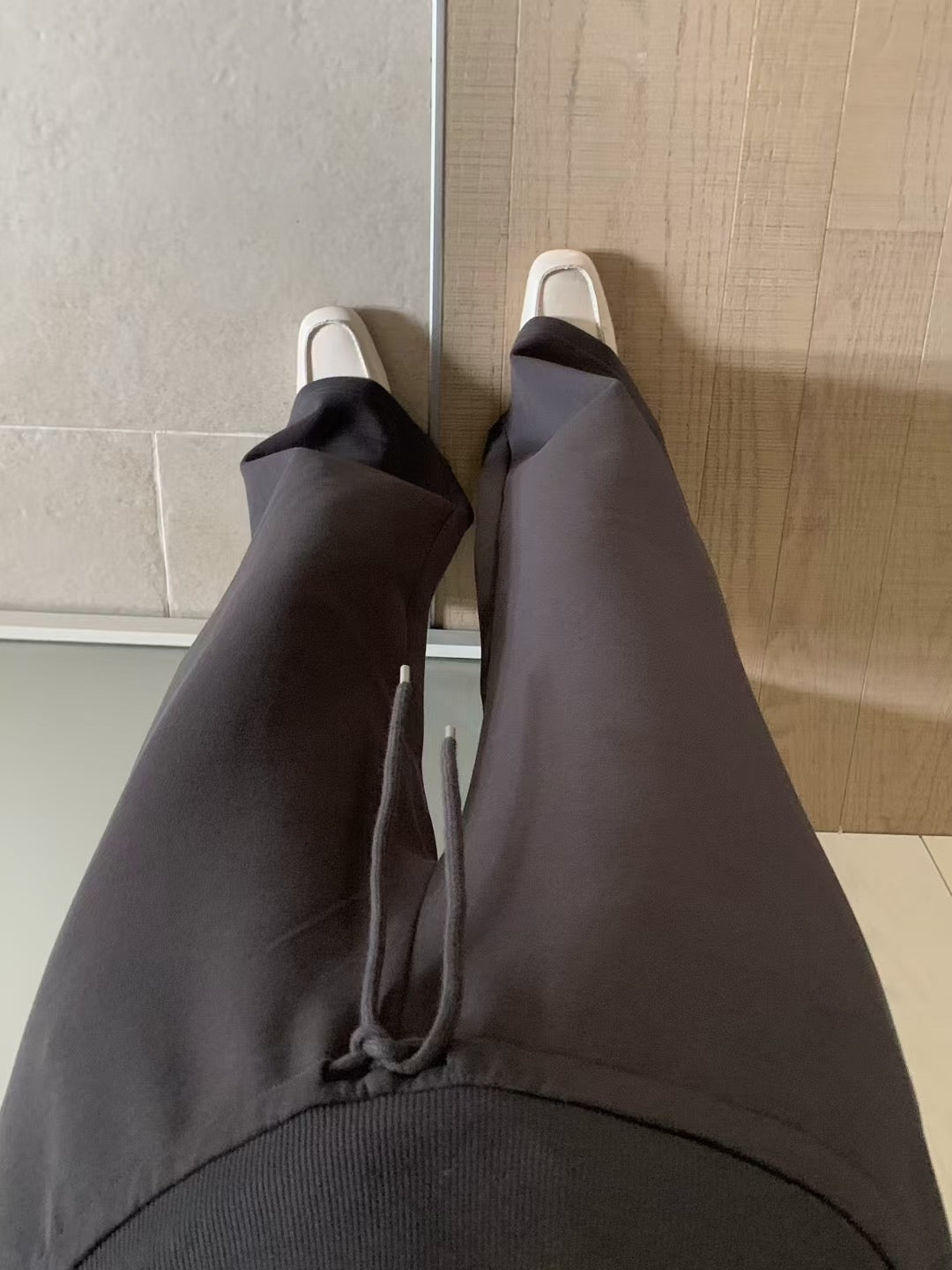 // 超顯細長腿大彈性紙片人褲
