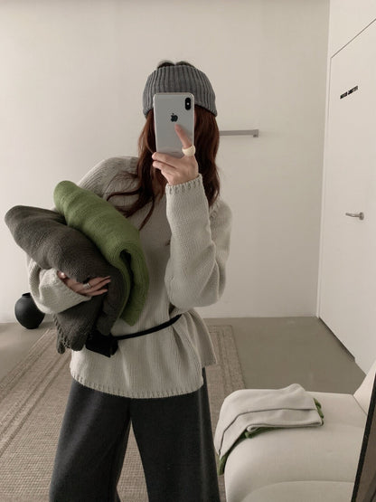 // 巨美粗針慵懶感落肩毛衣(連頸巾)