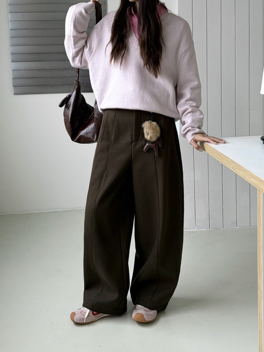 // 50%wool微寬鬆加絨彎刀褲