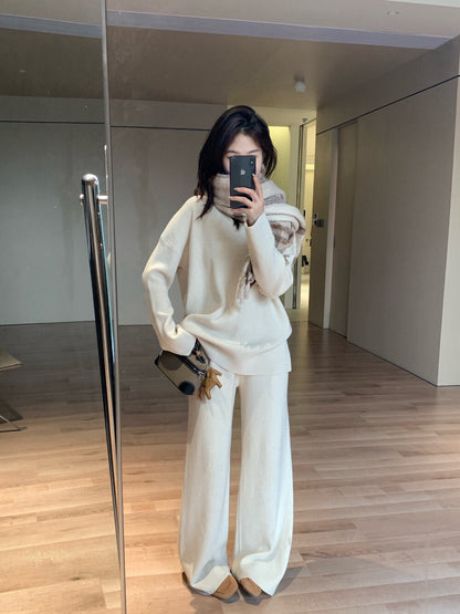 // 懶人必備氣質v領冷衫+褲套裝