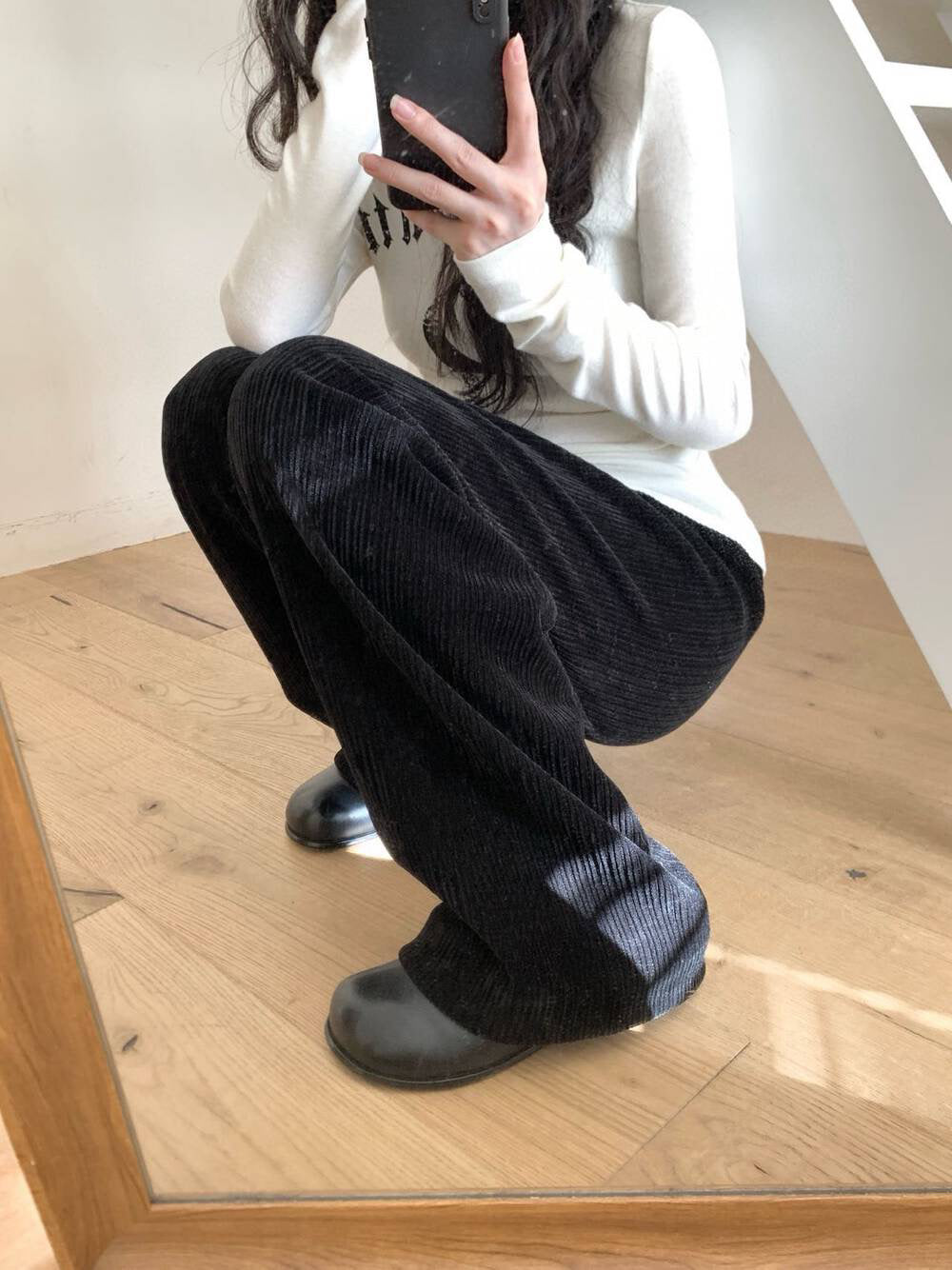 // 質感顯瘦直紋理針織褲