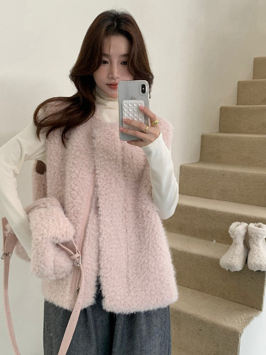 // 性價比極高皮毛一體毛茸馬甲外套(連斜肩袋)