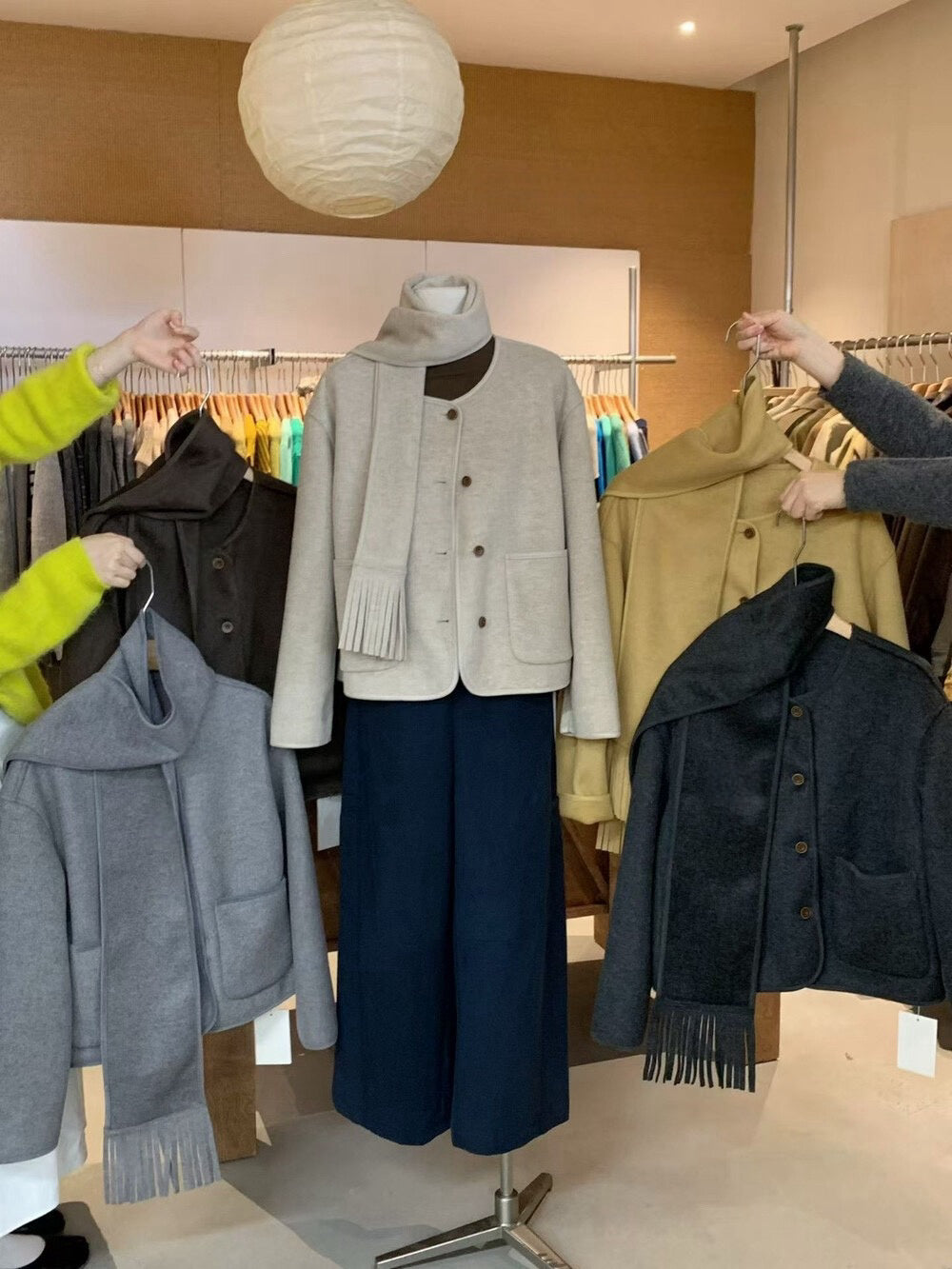 // 超韓雙口袋雙面毛呢圓領外套(連頸巾)