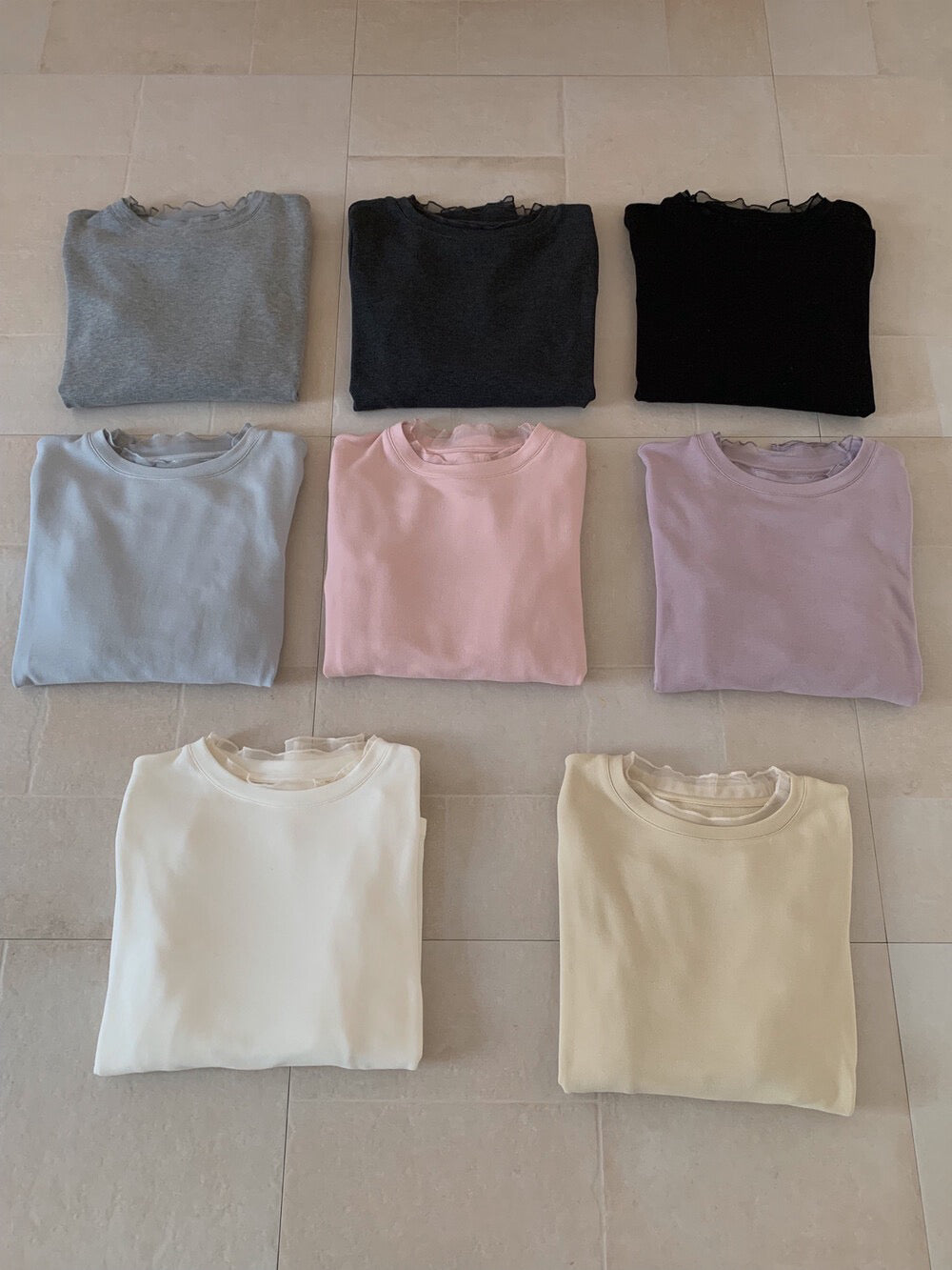 // 5%羊毛拼lace邊超舒服彈性打底上衣