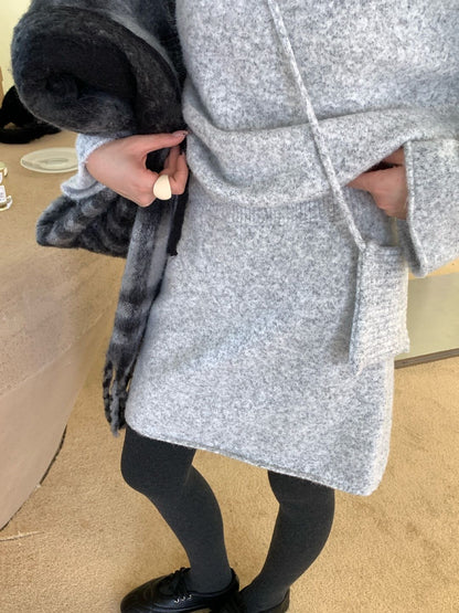 // 超舒服軟糯毛衣+短裙+袋仔三件套