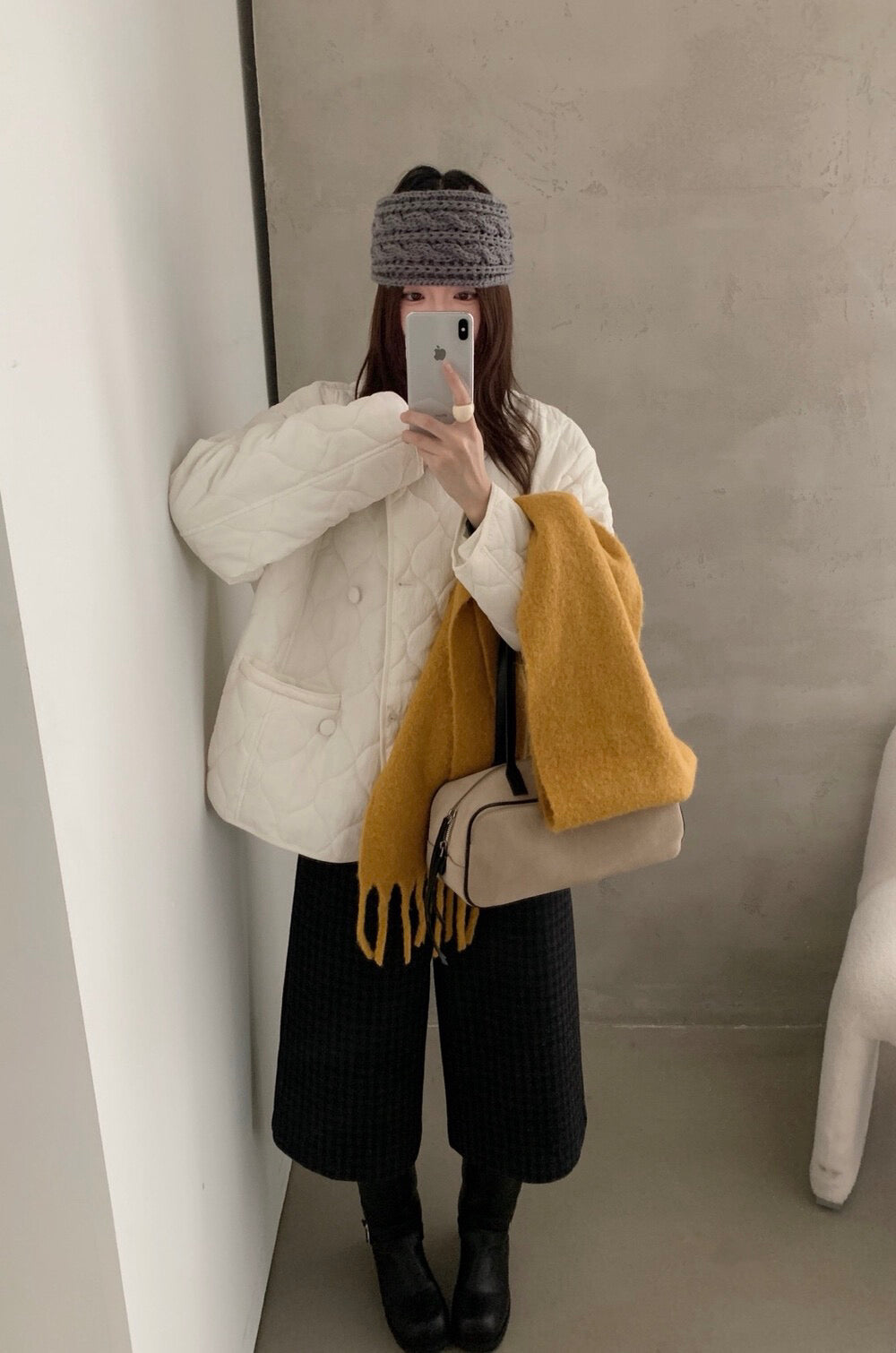 // cutting超美菱格夾棉圓領弧邊外套