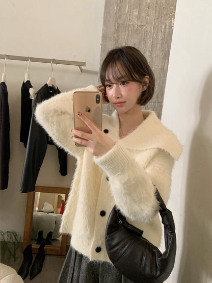 // 毛茸感大翻領貂絨鈕扣外套