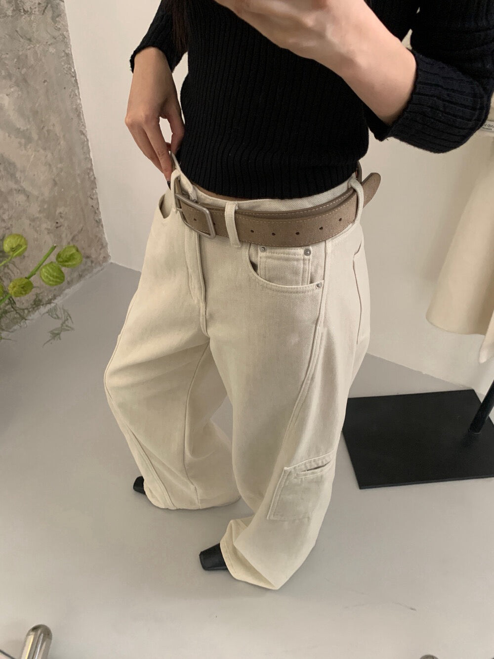 // 斜縫線工裝口袋褲