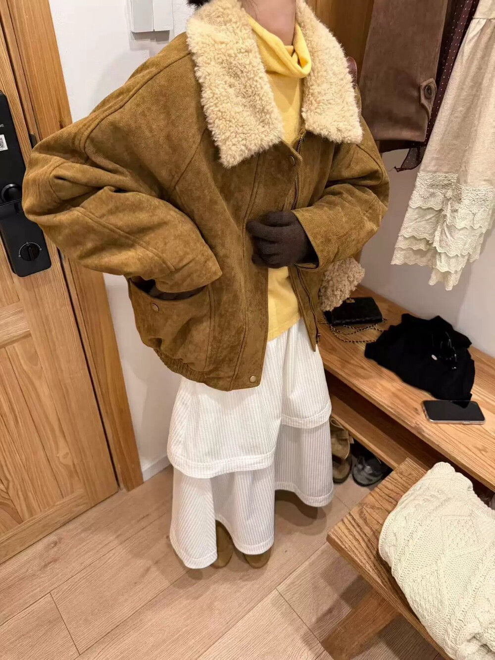 // 復古拼羊羔毛領麂皮絨外套