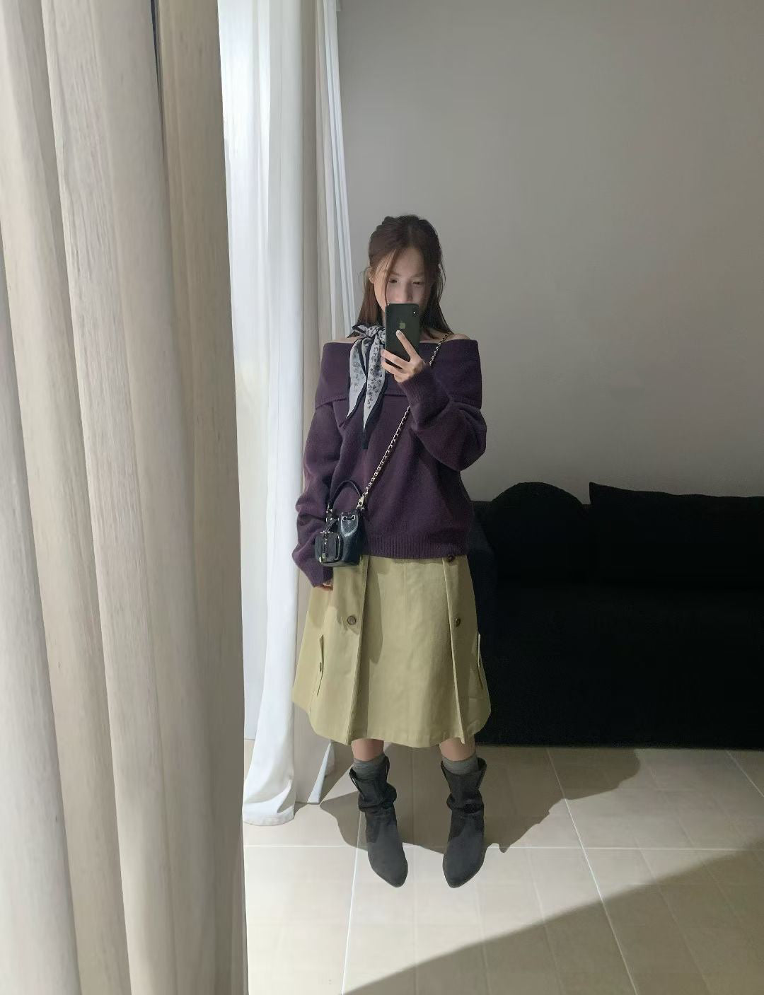 // 溫柔小性感一字領親膚NT