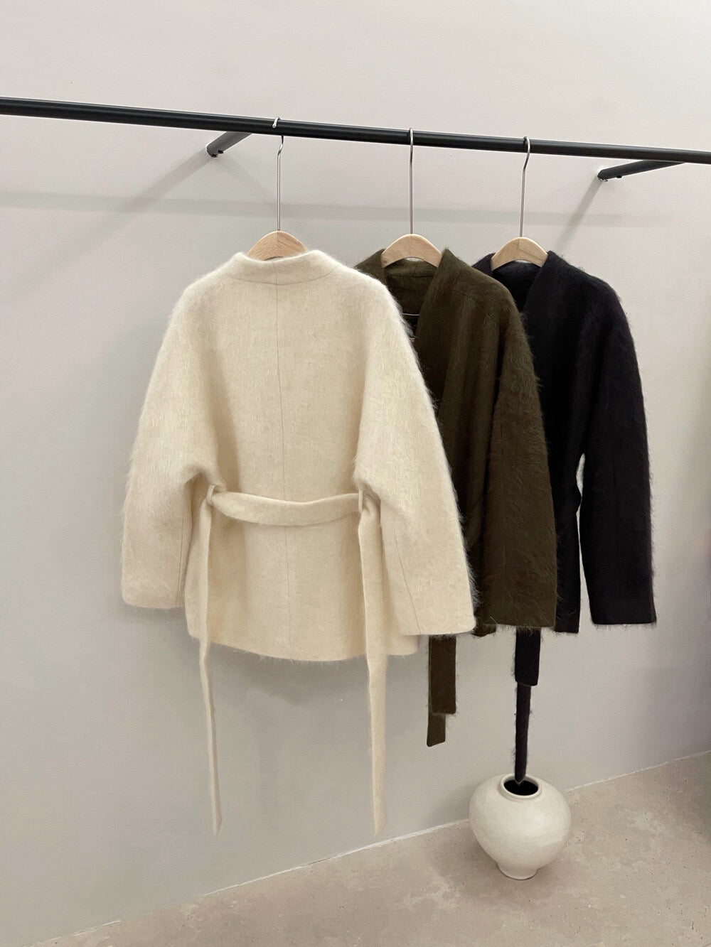 // 90%綿羊毛+10%山羊絨超高質交叉浴袍式外套