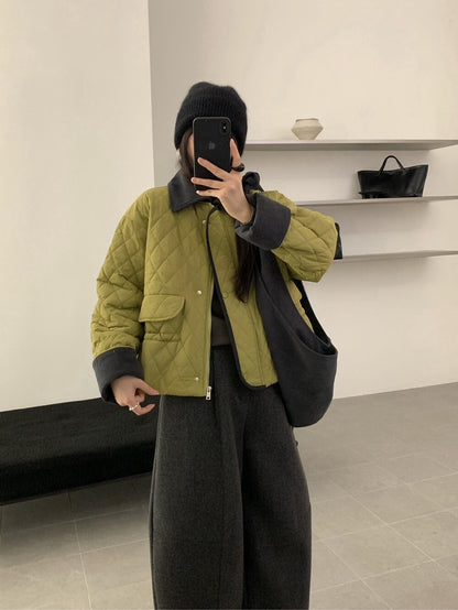 // 撞色包邊拼燈芯絨領可束腰菱格夾棉短外套(帽子可拆)