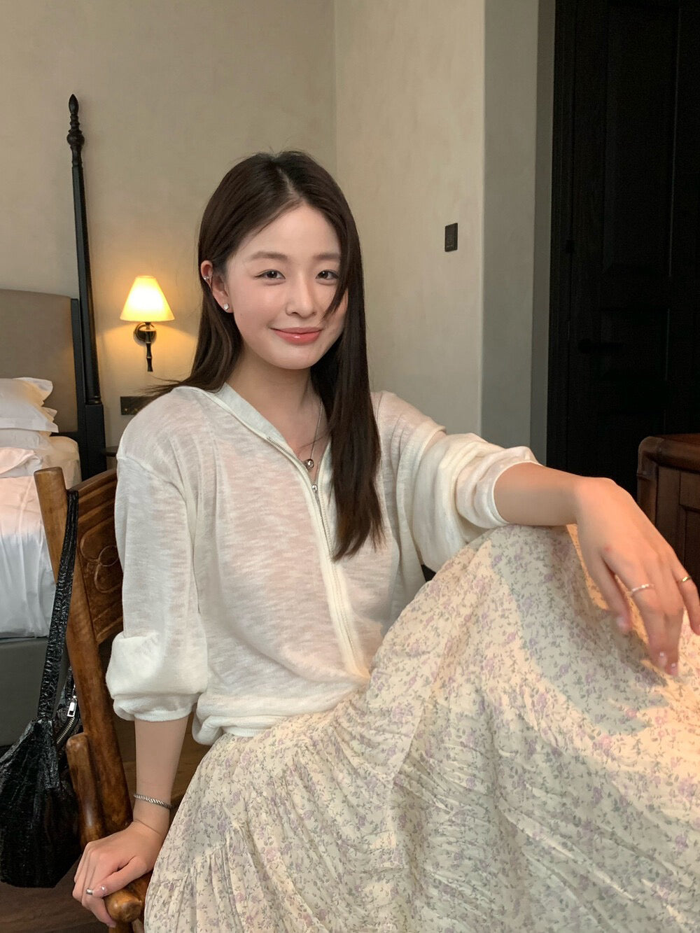 // 春夏薄薄連帽拉鍊冷外套