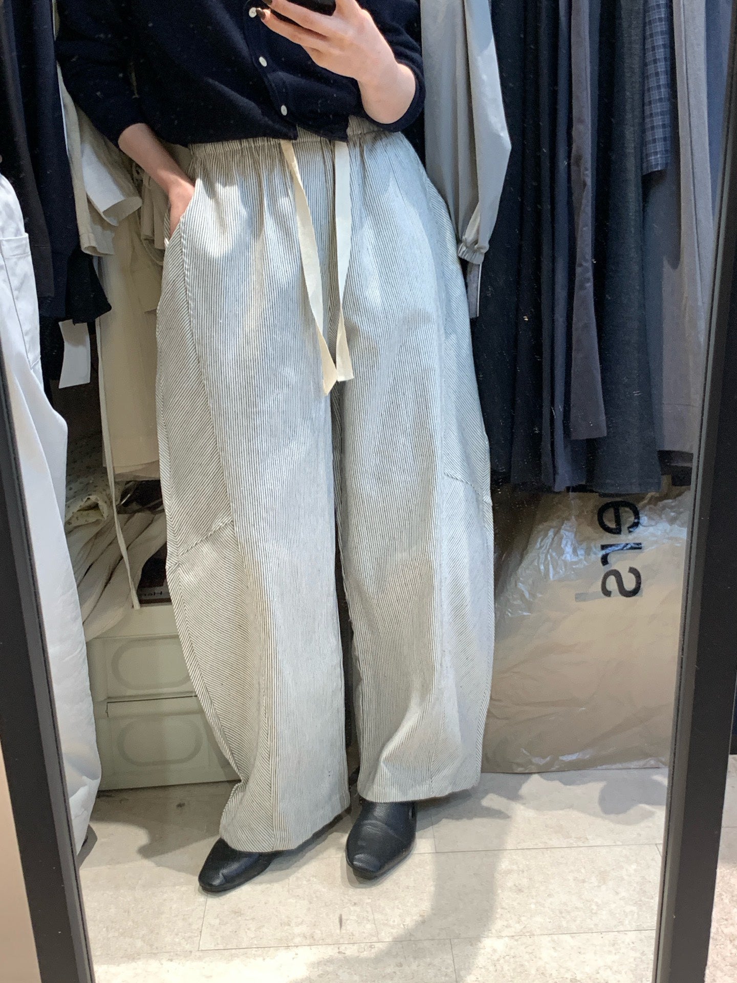 // 間條棉質彎刀褲