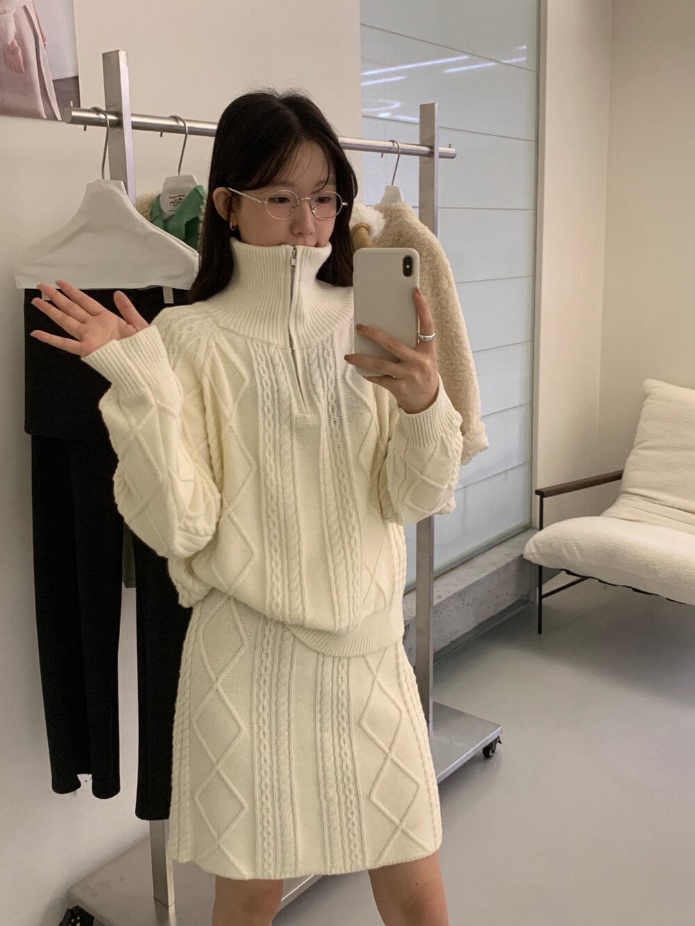 // 麻花半拉鍊立領毛衣+短裙套裝