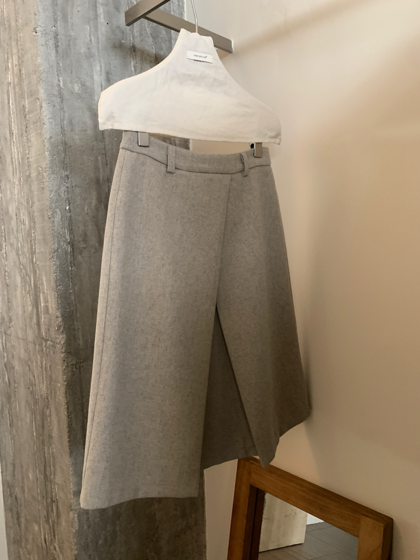 // 45%wool交叉不規則毛呢裙