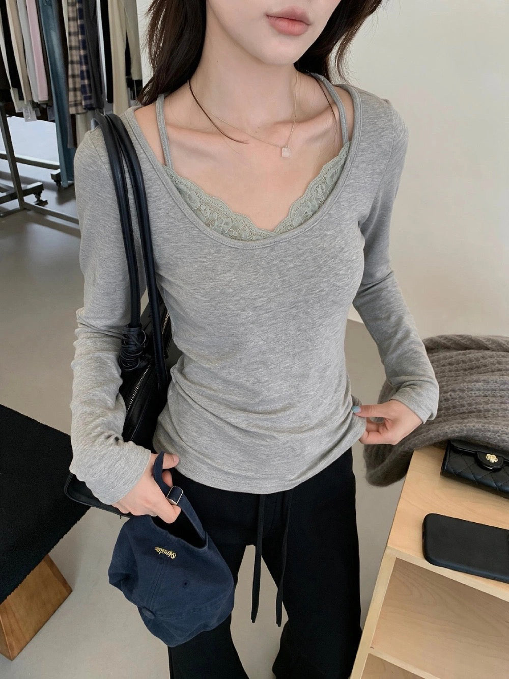 B157 / 拼接假兩件lace吊帶長袖TEE