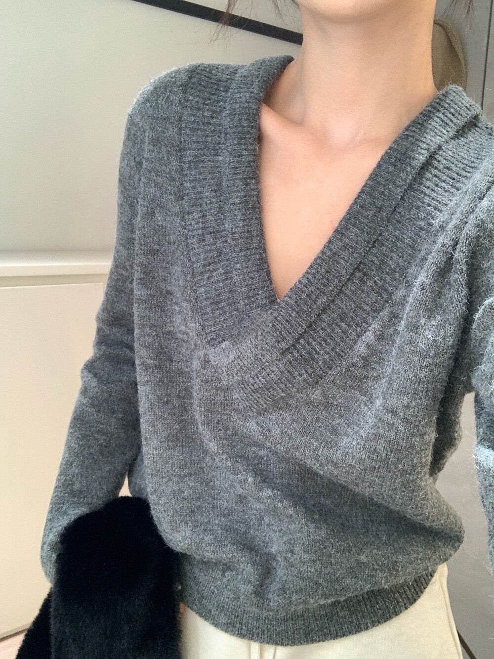 // 特別領口設計V領NT