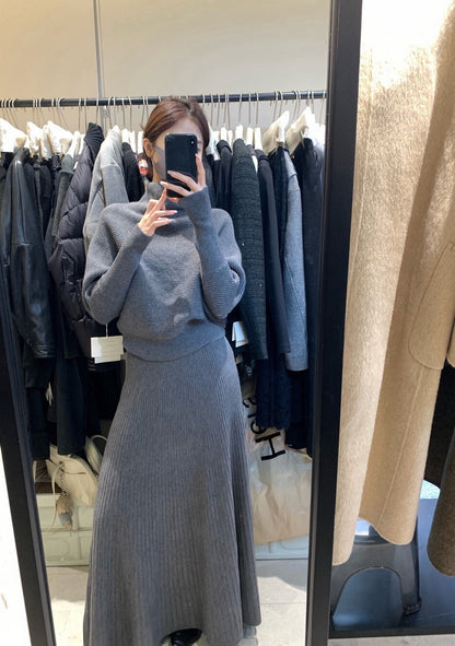 // 可前後穿小半領毛衣+褶褶針織裙套裝