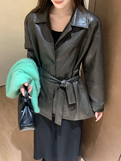 // 超軟復古翻領中長腰帶皮外套