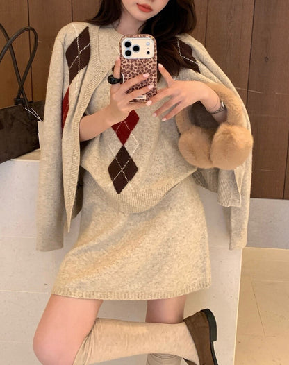 // 超氣質菱格紋背心+外套+短裙三件套