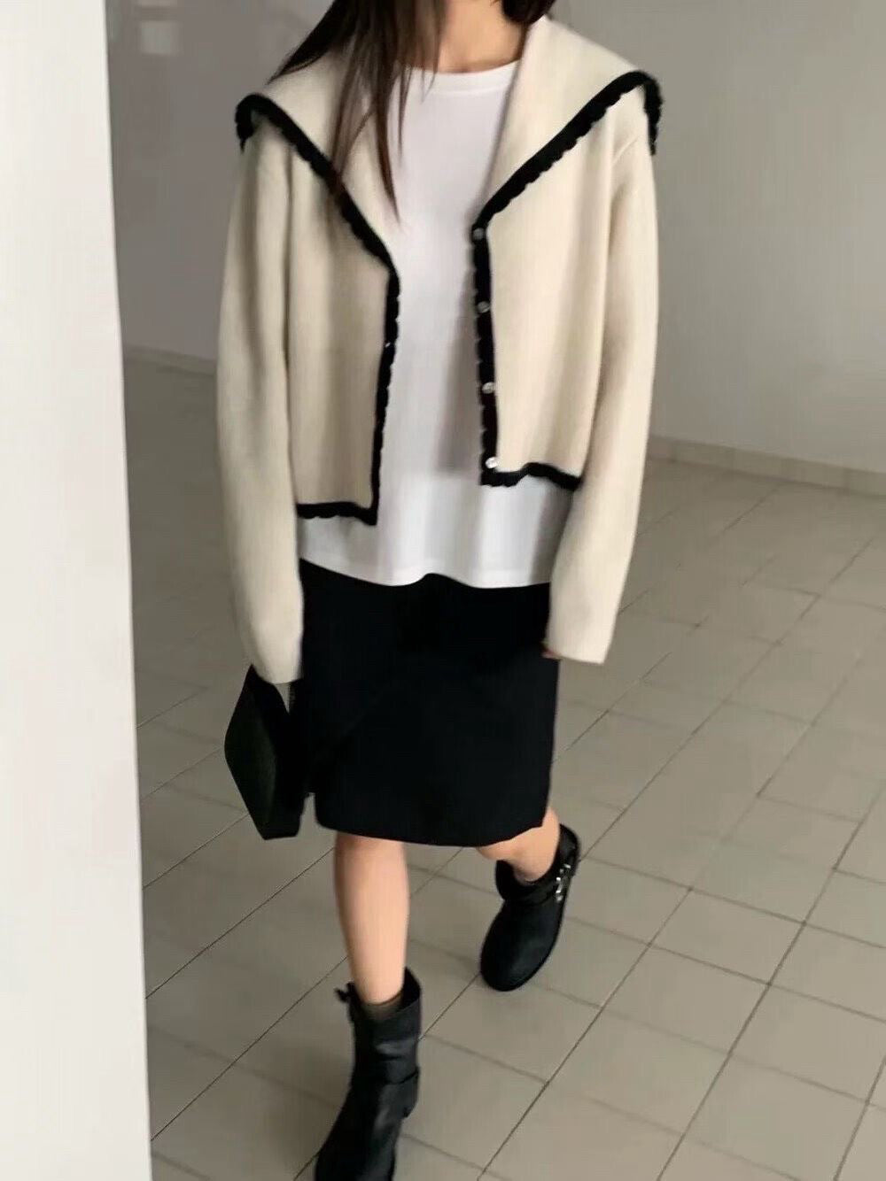 // 40%兔毛+20%綿羊毛撞色邊大翻領CD