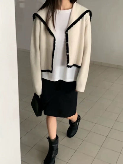 // 40%兔毛+20%綿羊毛撞色邊大翻領CD