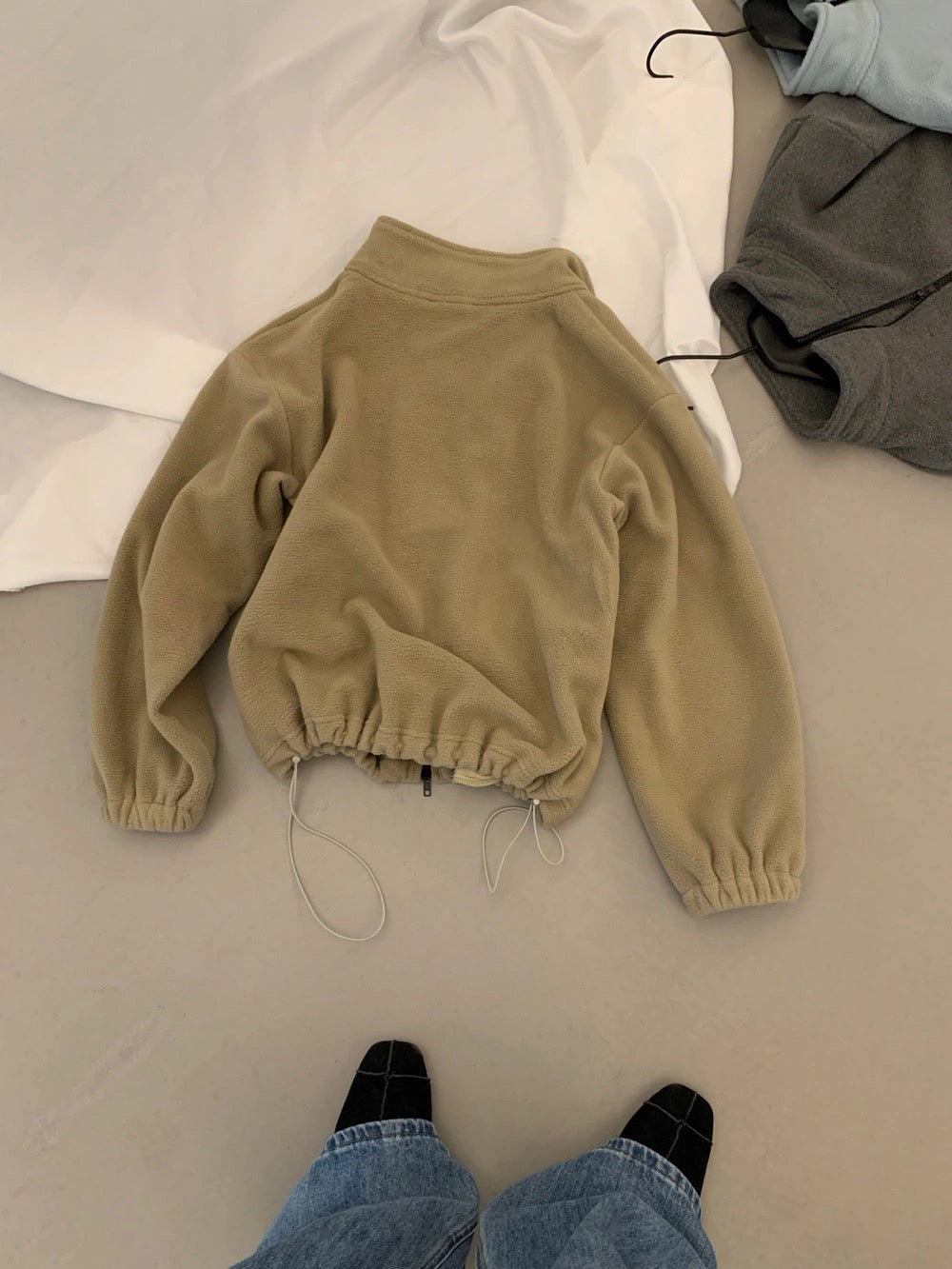 J66 / 帥氣慵懶搖粒絨撞色邊立領外套