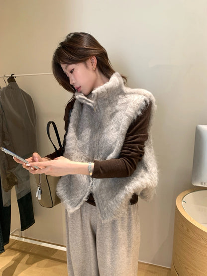 J67 / 溫柔羊毛圈圈可立領拉鍊背心外套(10%羊毛)