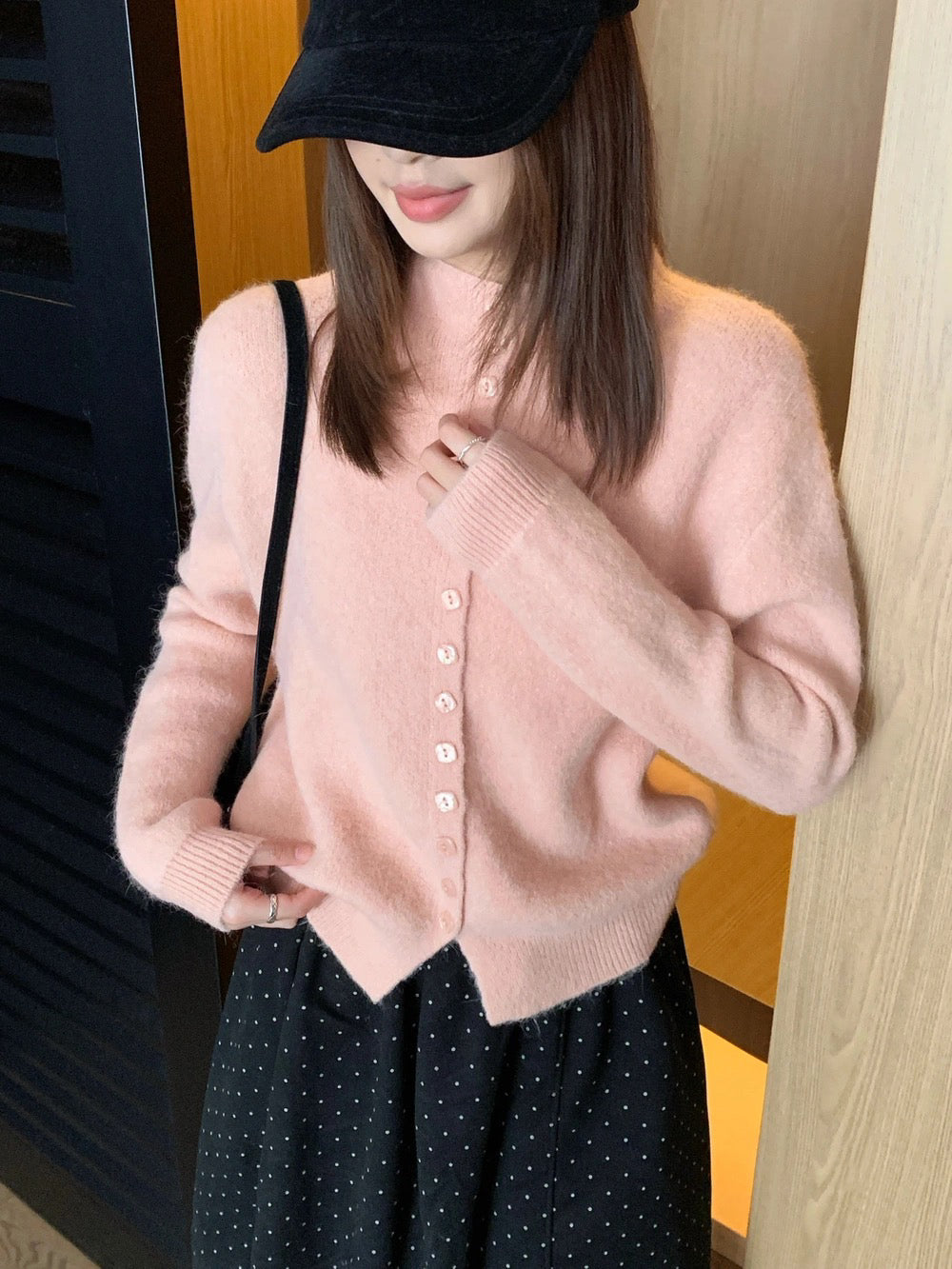 C110 / 軟糯半高領排扣針織外套(5%兔毛)