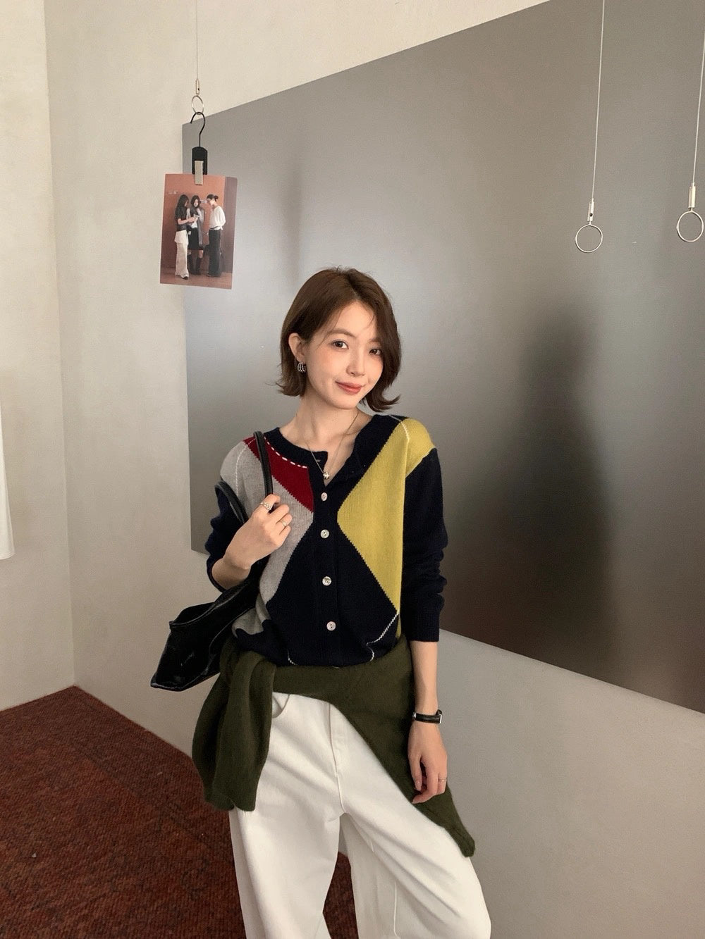 C114 / 復古撞色菱格圓領針織外套(33%WOOL)