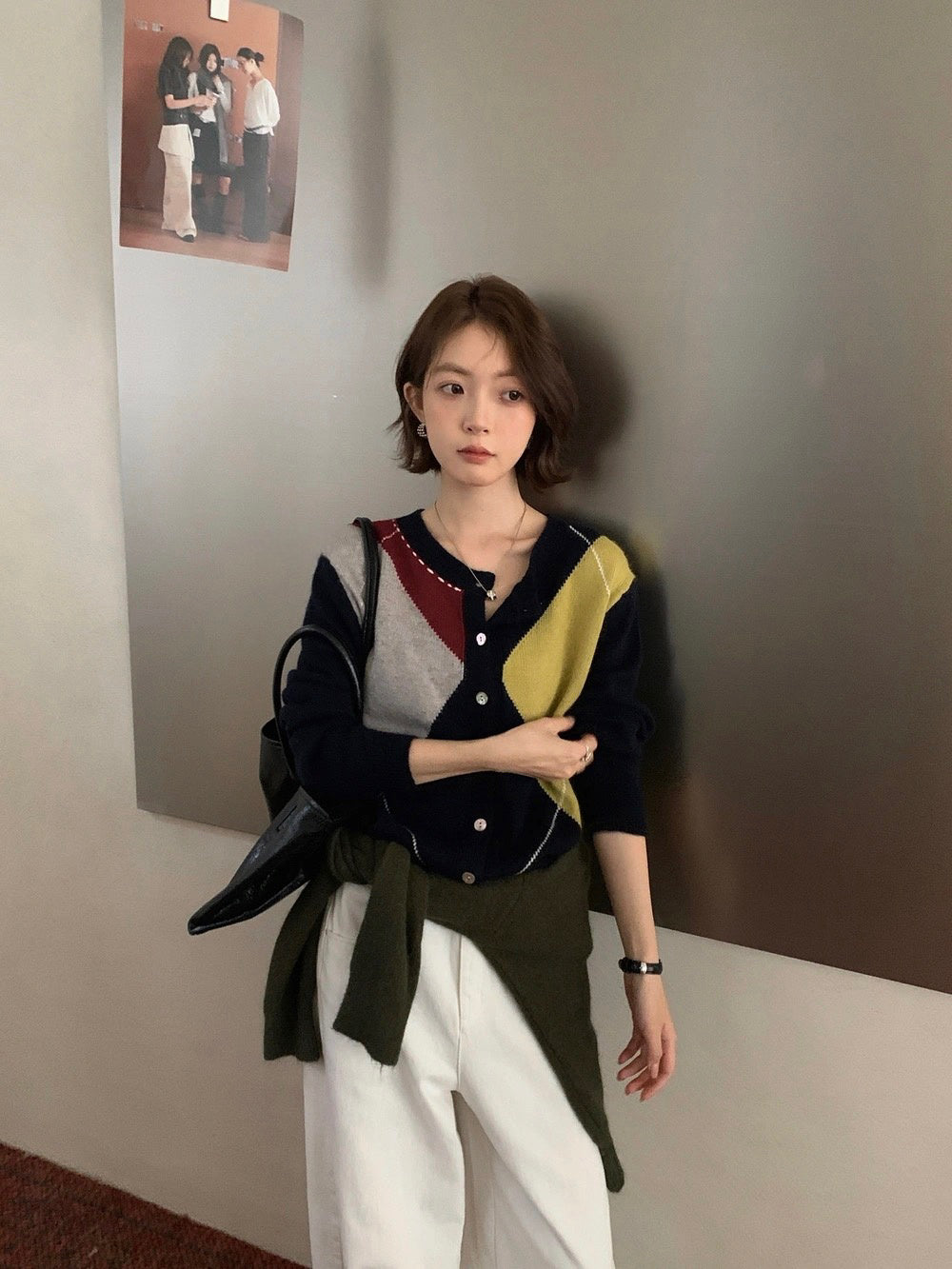 C114 / 復古撞色菱格圓領針織外套(33%WOOL)