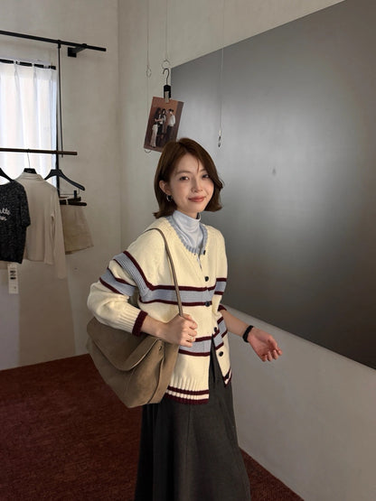 C115 / 美美撞色間條肌理感圓領針織外套