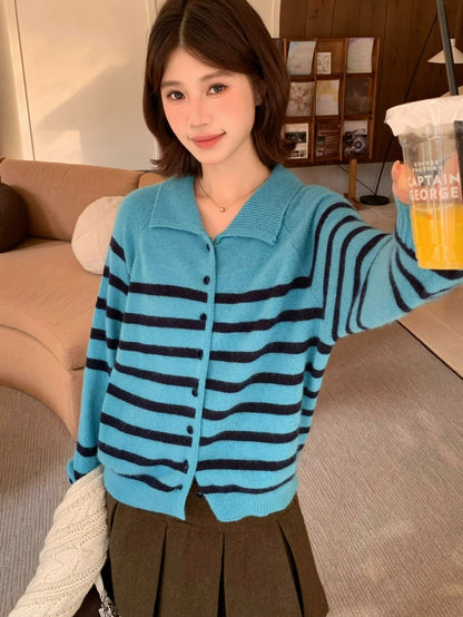 B309 / 撞色間條落肩翻領排扣針織上衣(45%wool)