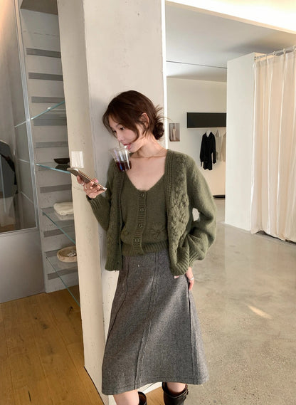 T12 / 重工立體鈎花針織小吊帶+外套套裝(20%WOOL)