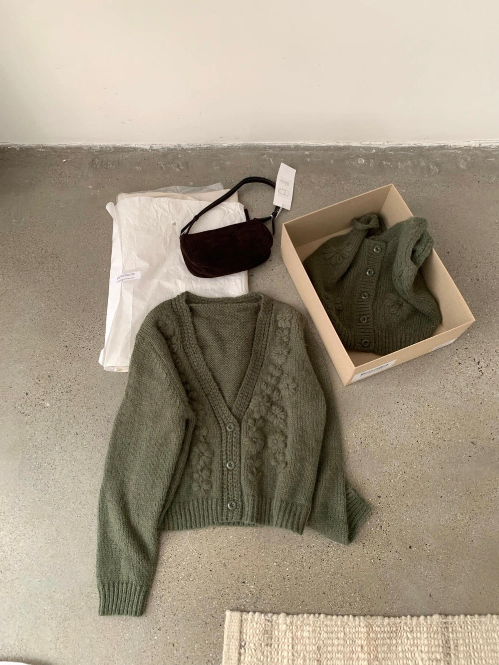 T12 / 重工立體鈎花針織小吊帶+外套套裝(20%WOOL)